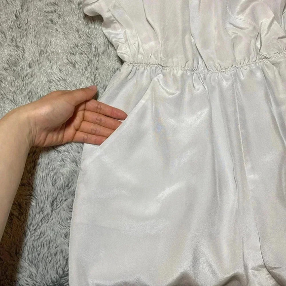 Aritzia White Romper Gray 100% Silk Romper Corbett Small - Picture 12 of 12